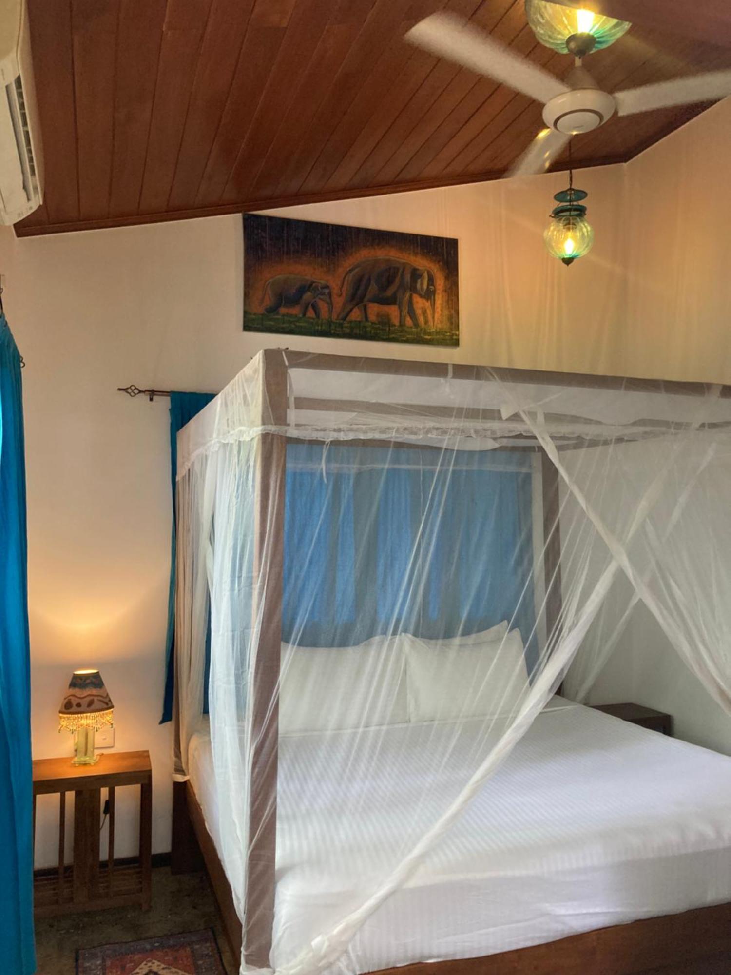 Amba Kola Udawalawa Hotel Udawalawe Ngoại thất bức ảnh