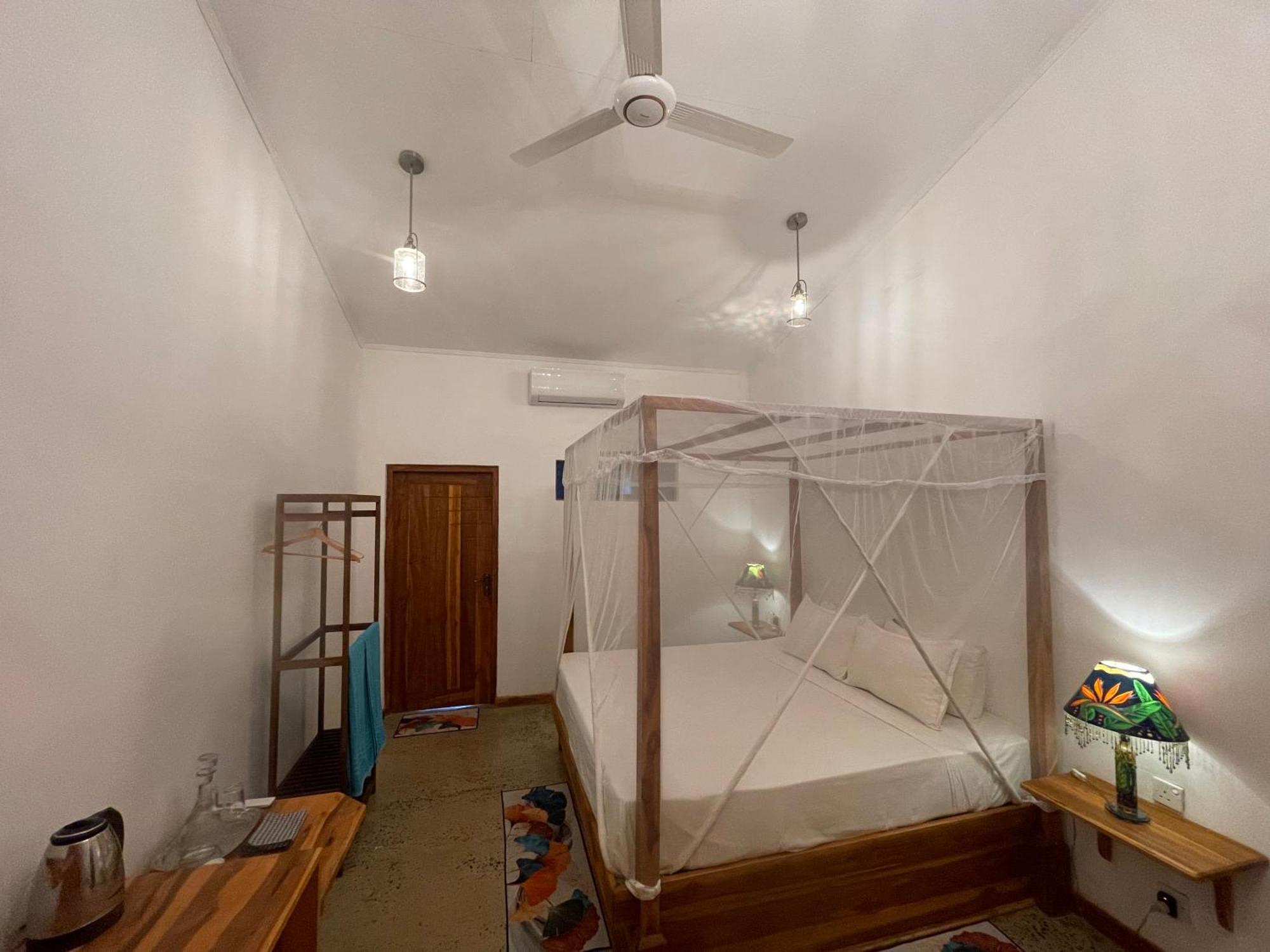 Amba Kola Udawalawa Hotel Udawalawe Ngoại thất bức ảnh